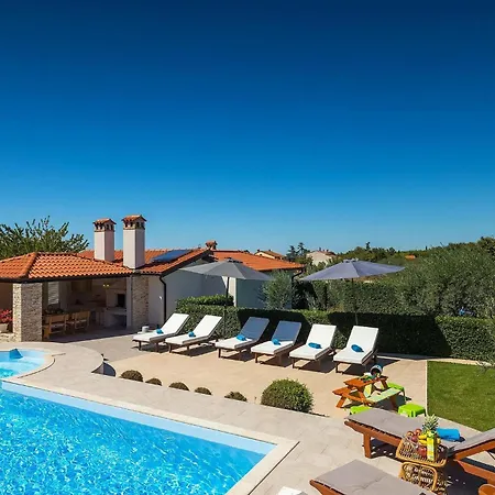 Allegra Holiday home