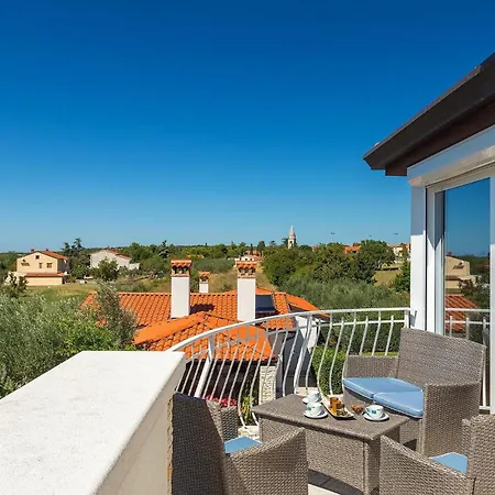 Allegra Holiday home