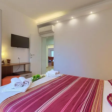 Holiday home Allegra *