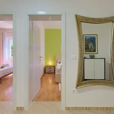 Allegra Holiday home *